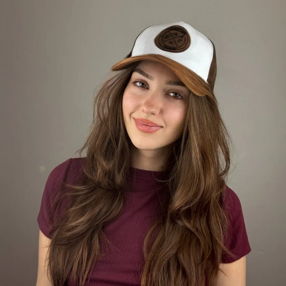 White Men's & Women's Urban Baseball Cap – Stylish & Adjustable - Picture 4 of 11